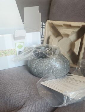 Scentsy Zen Rock wax warmer NIB
